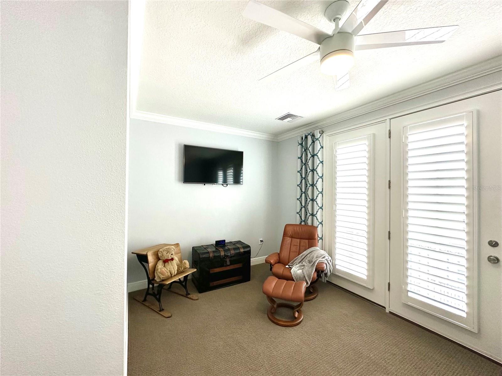 REGENT LANE - Residential