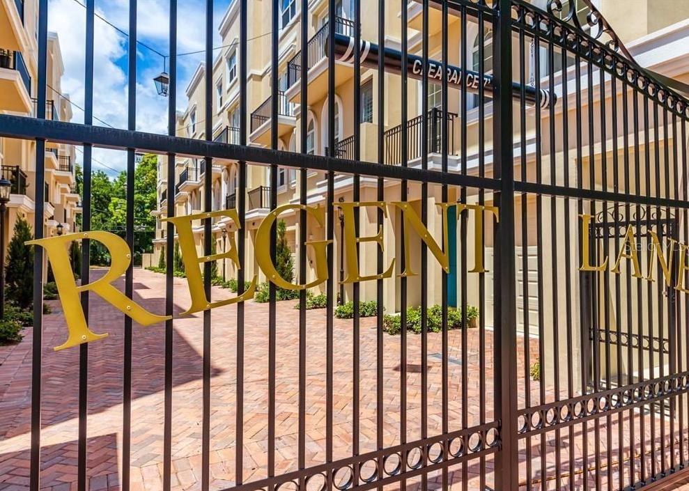 REGENT LANE - Residential