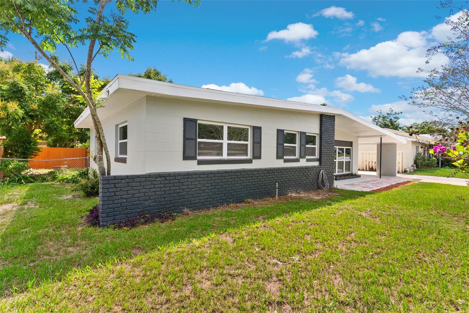 6120 BEECHMONT BOULEVARD