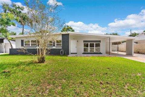 Photo of 6120 Beechmont Boulevard, Orlando, FL 32808 (MLS # O6343565) Photo of 6120 Beechmont Boulevard, Orlando, FL 32808 (MLS # O6343565)