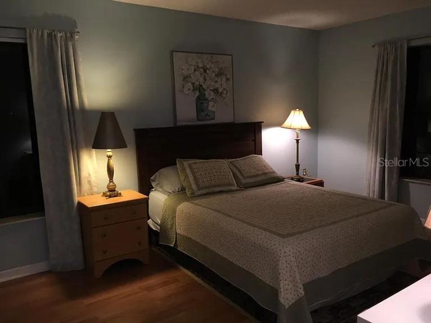 2 bed 2 bath furnished top floor condo. Heated pool and spa, clubhouse and BBQ grill. 4 month minimum rental.