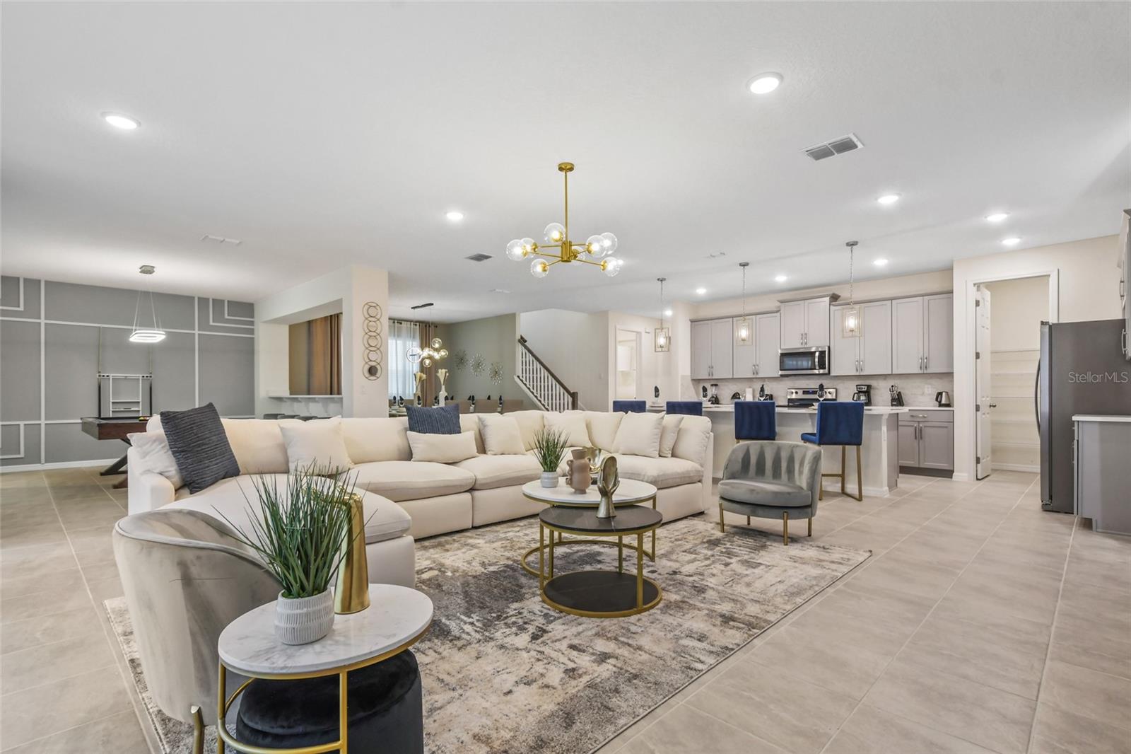 8928 COCONUT BREEZE DRIVE