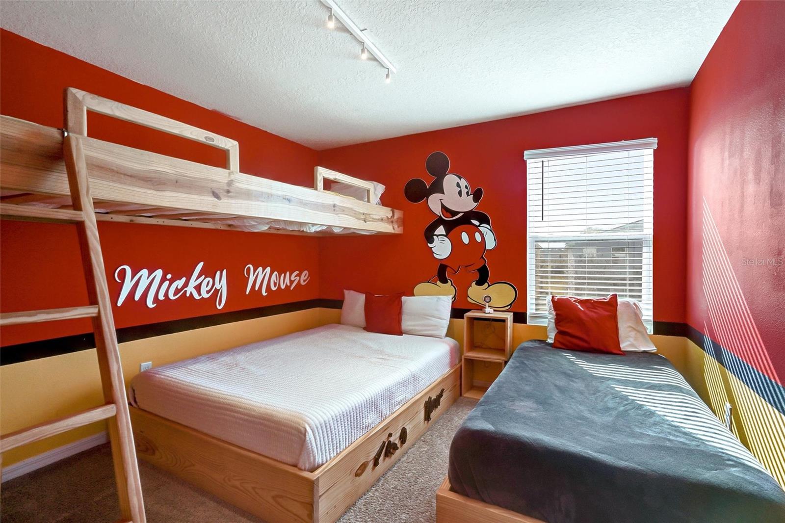 SOLARA RESORT VACATION VILLAS REP - Residential