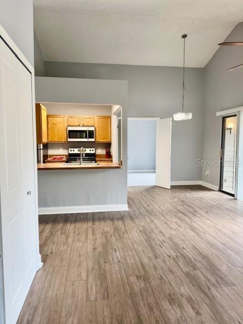 SUN RIDGE 2 A CONDO - Residential