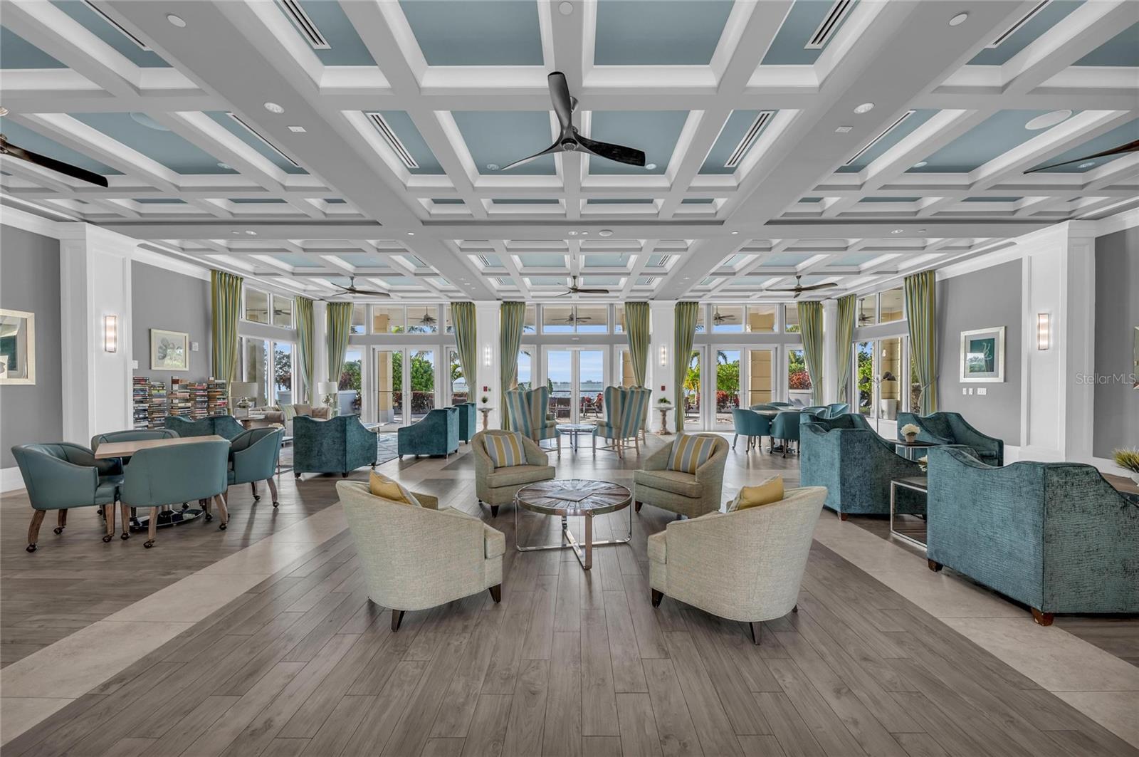 EDGEWATER WALK II/HARBOUR ISLE - Residential