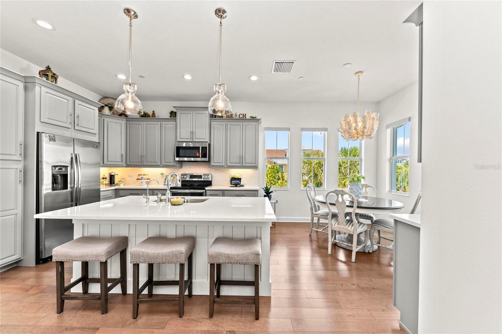 EDGEWATER WALK II/HARBOUR ISLE - Residential