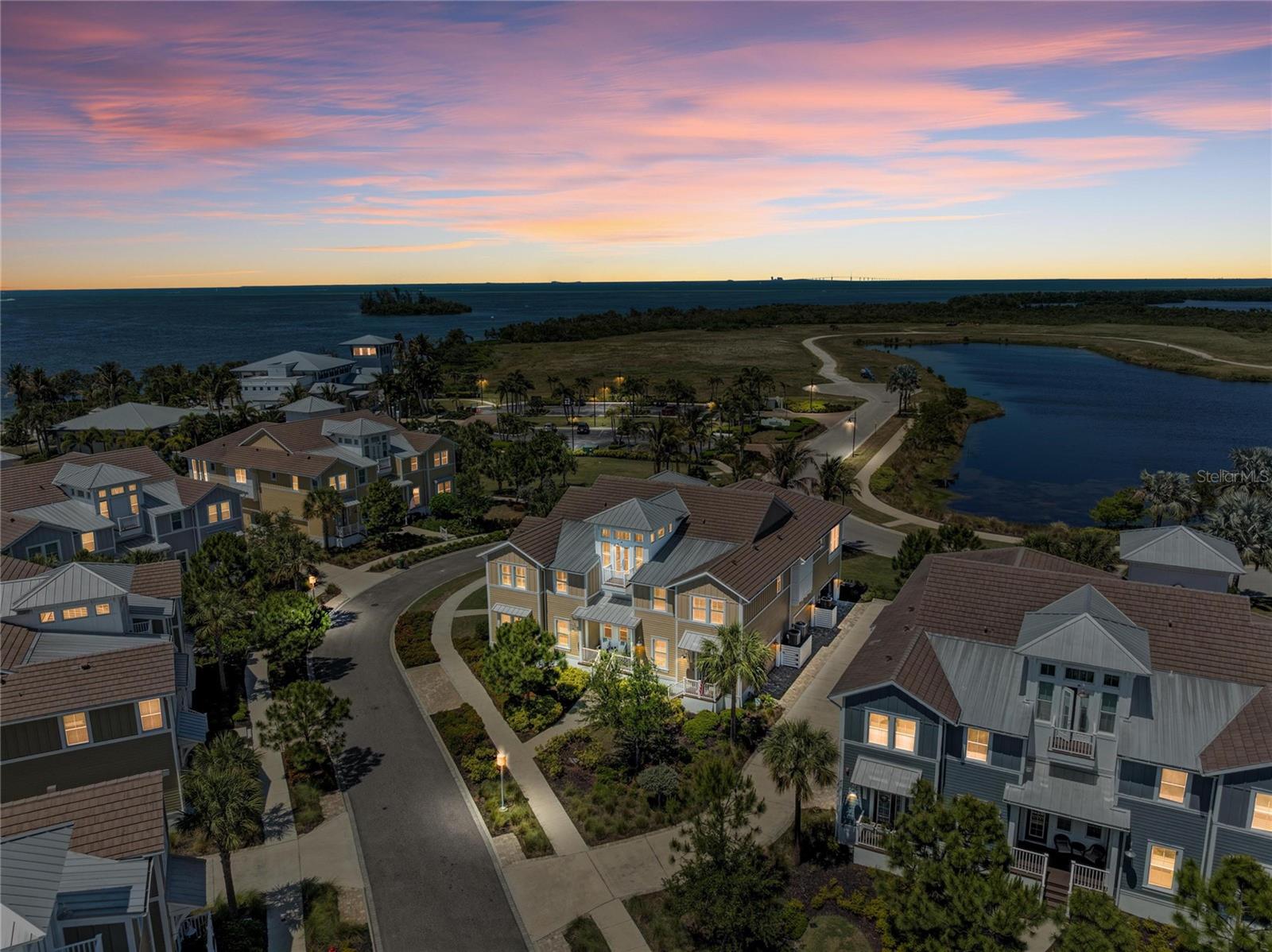 EDGEWATER WALK II/HARBOUR ISLE - Residential
