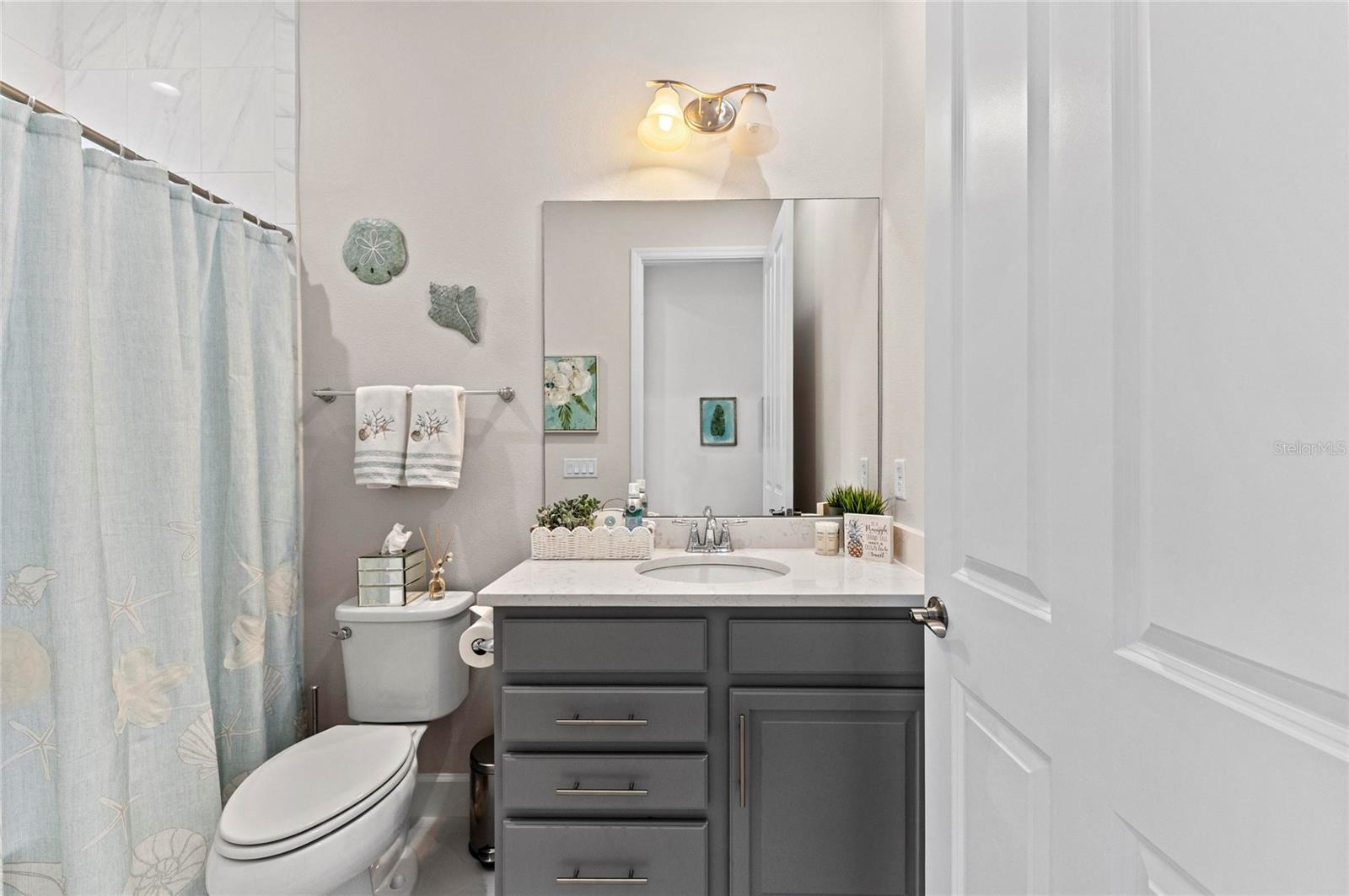 EDGEWATER WALK II/HARBOUR ISLE - Residential