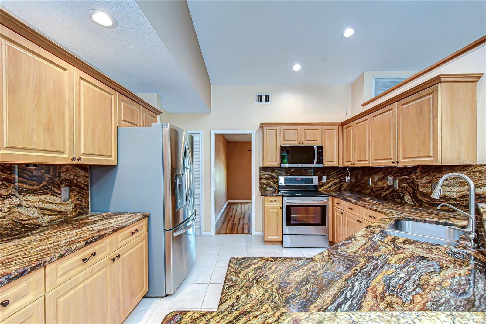 COUNTRYWAY - Residential