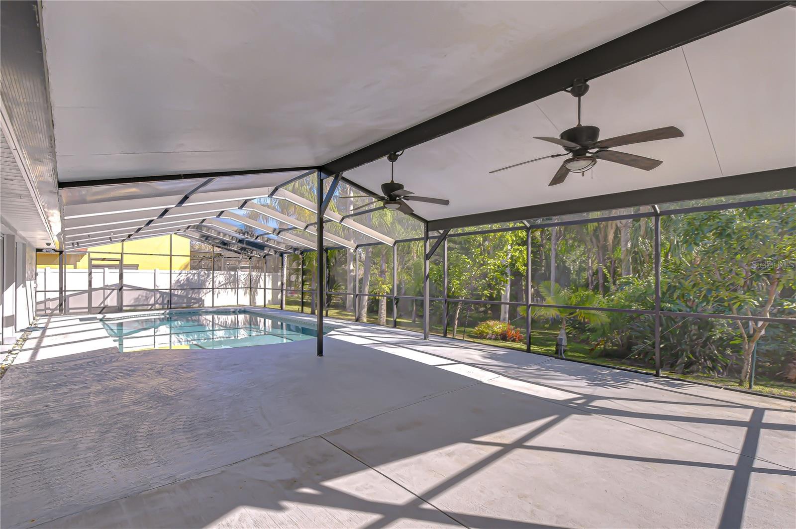 COUNTRYWAY - Residential