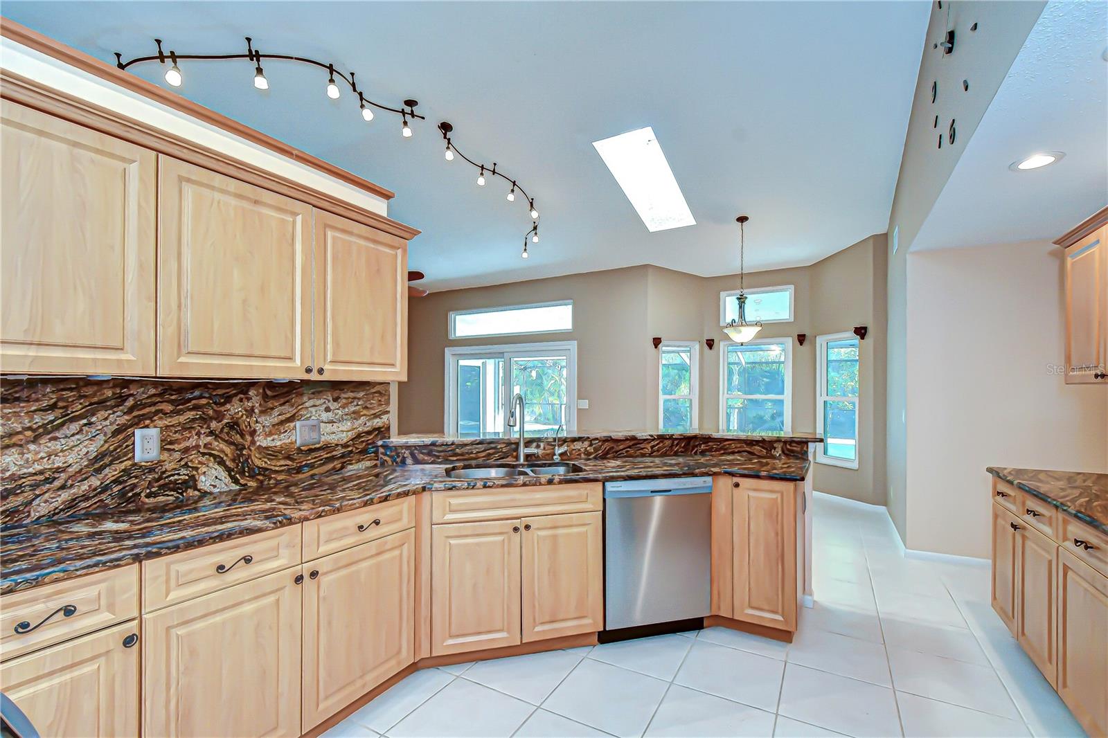 COUNTRYWAY - Residential