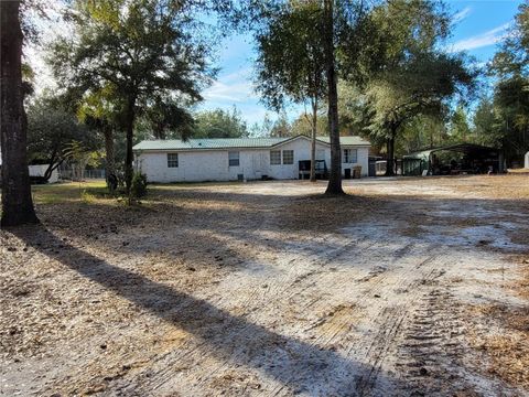Photo of 41940 Pine Valley Drive, Paisley, FL 32767 (MLS # O6304711)