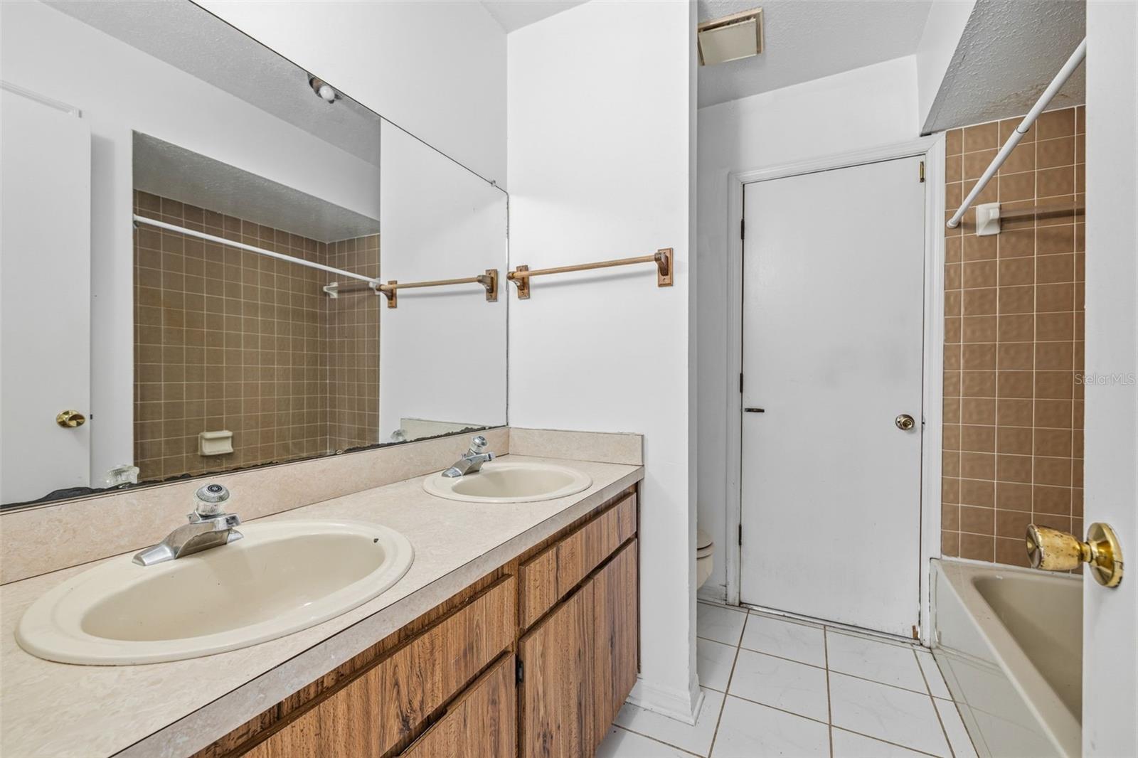 NORTH GROVE ADD - Residential