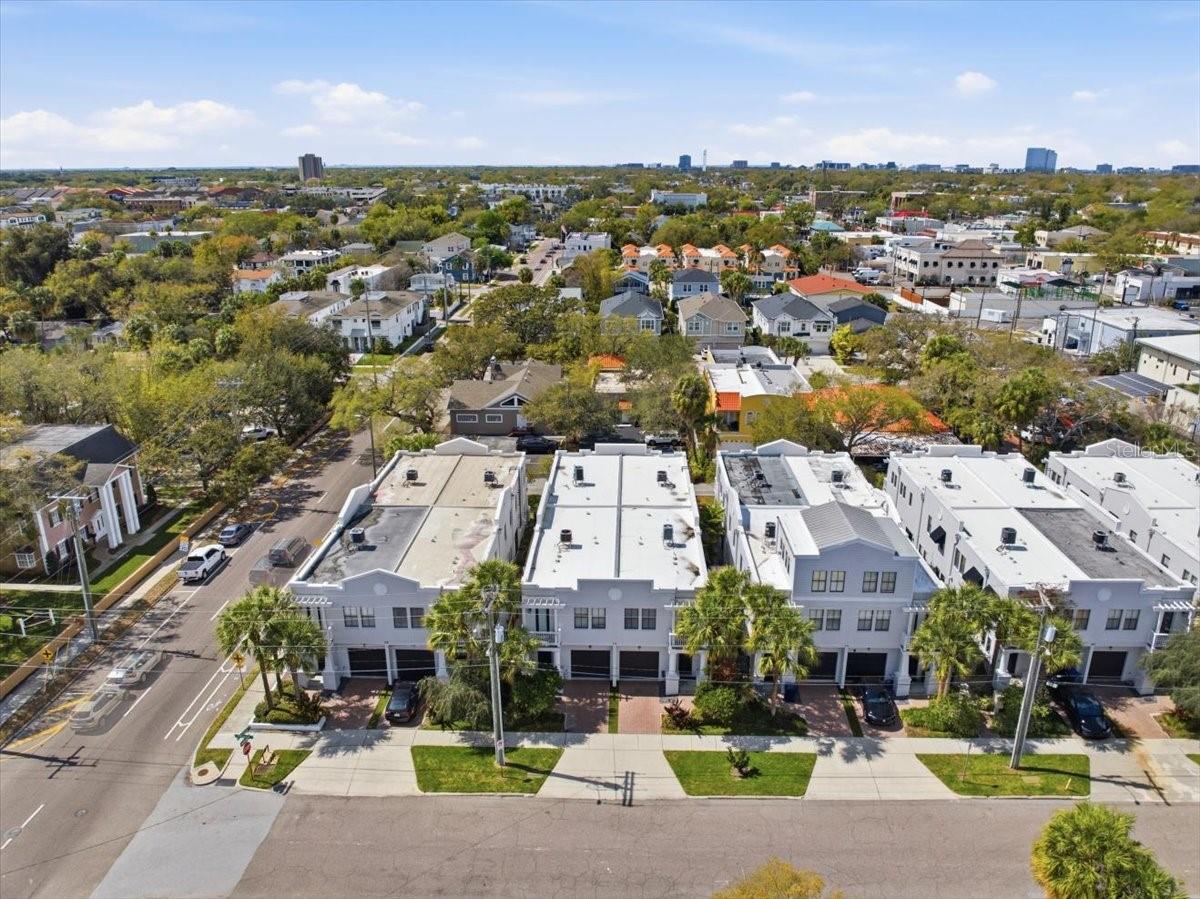 PACKWOOD TWNHMS - Residential