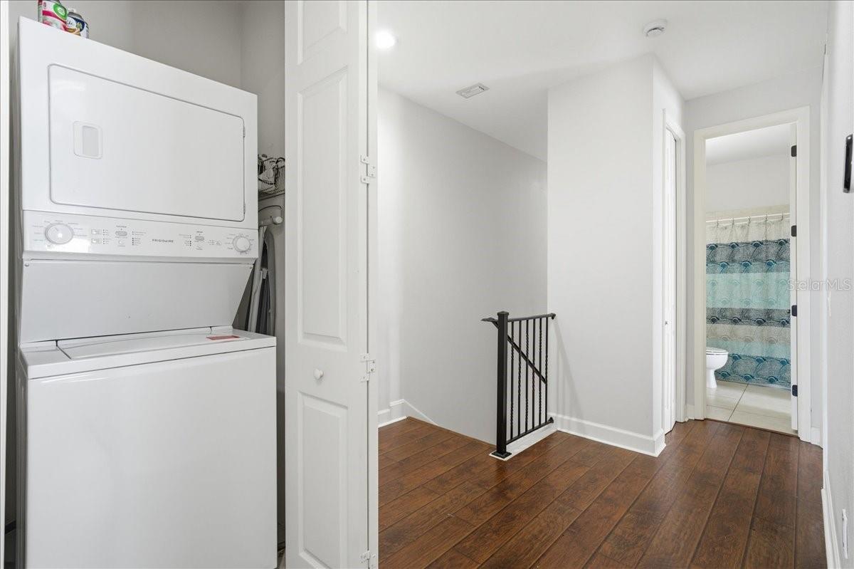 PACKWOOD TWNHMS - Residential