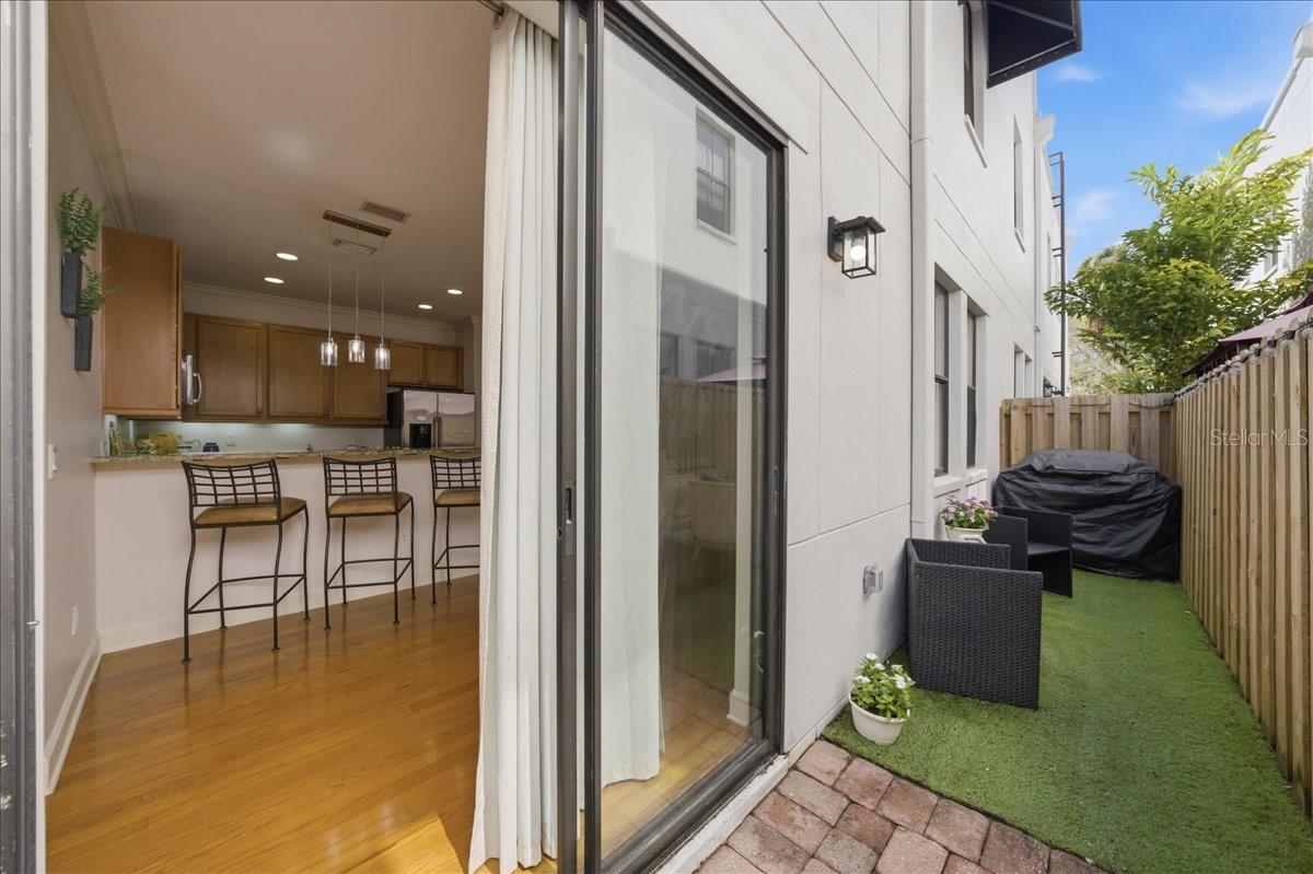 PACKWOOD TWNHMS - Residential