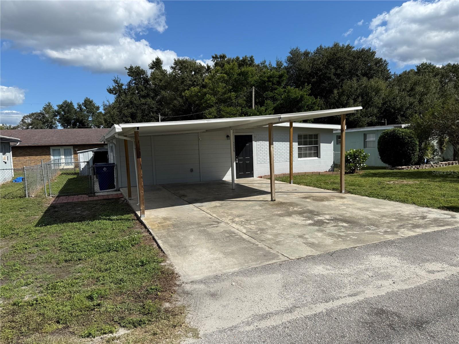 ZEPHYRHILLS COLONY CO - Residential Lease