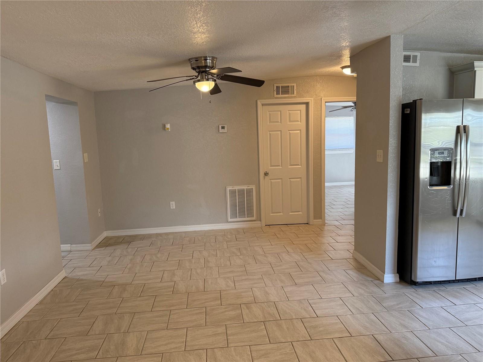 ZEPHYRHILLS COLONY CO - Residential Lease