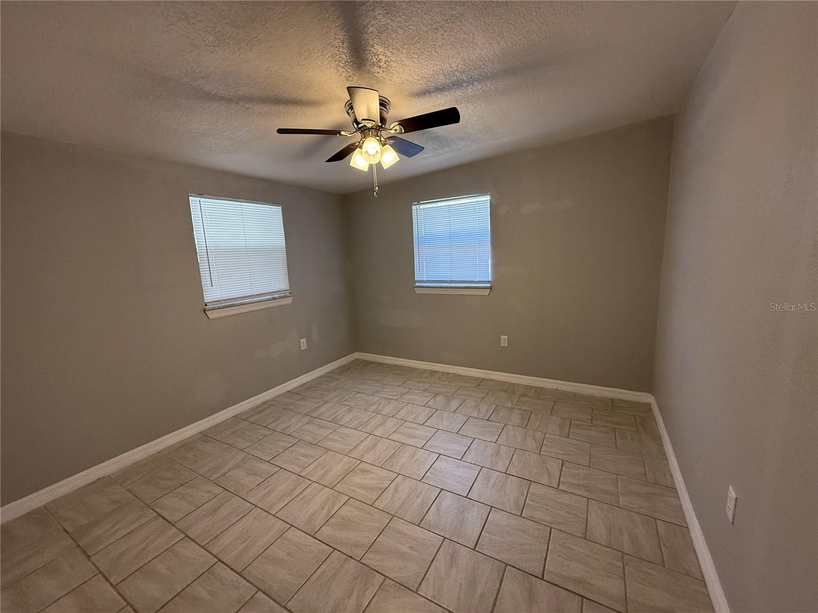 ZEPHYRHILLS COLONY CO - Residential Lease