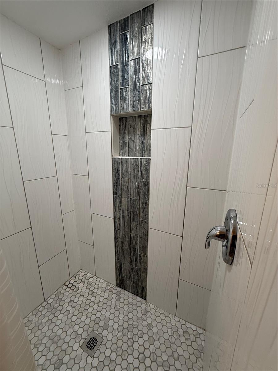 ZEPHYRHILLS COLONY CO - Residential Lease