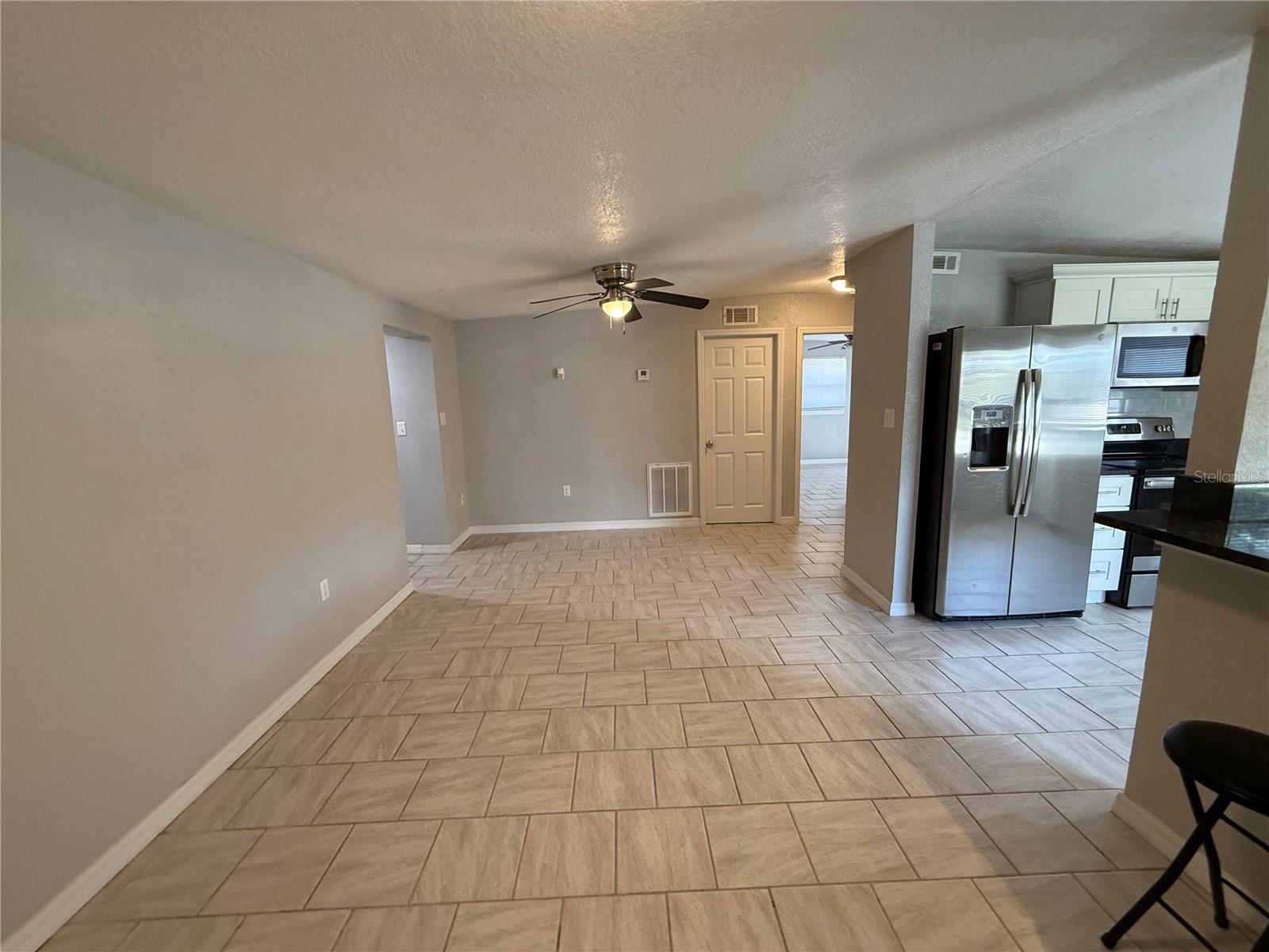 ZEPHYRHILLS COLONY CO - Residential Lease