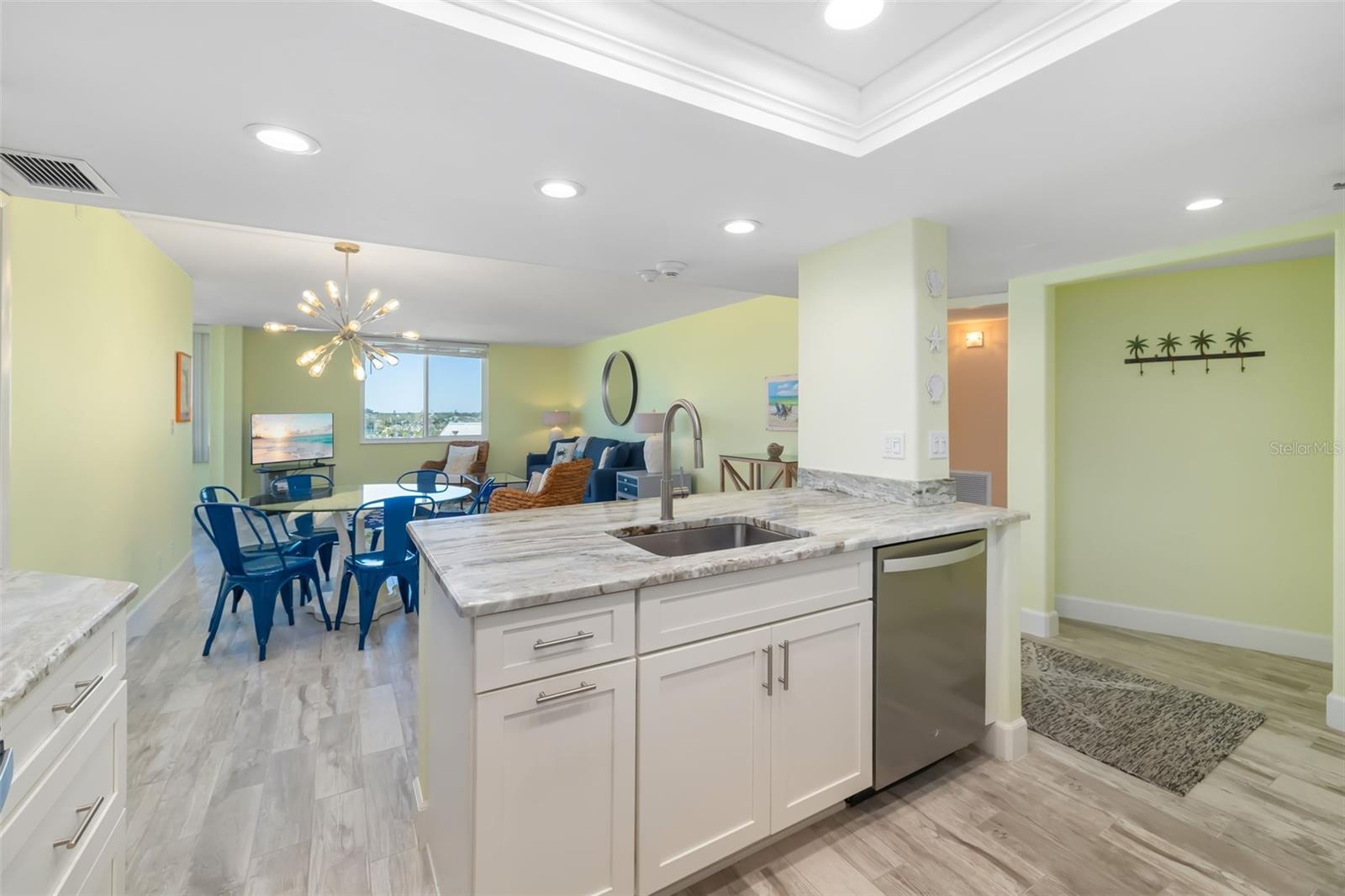 SARASOTA SURF & RACQUET - Residential