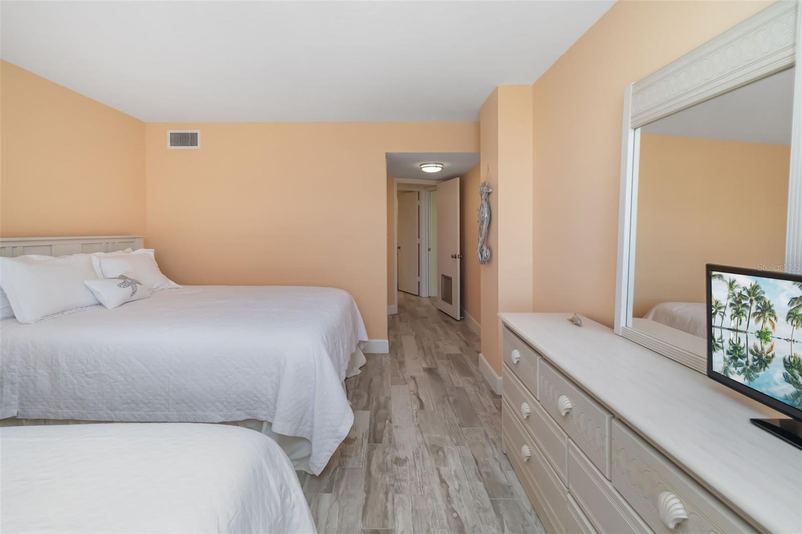 SARASOTA SURF & RACQUET - Residential