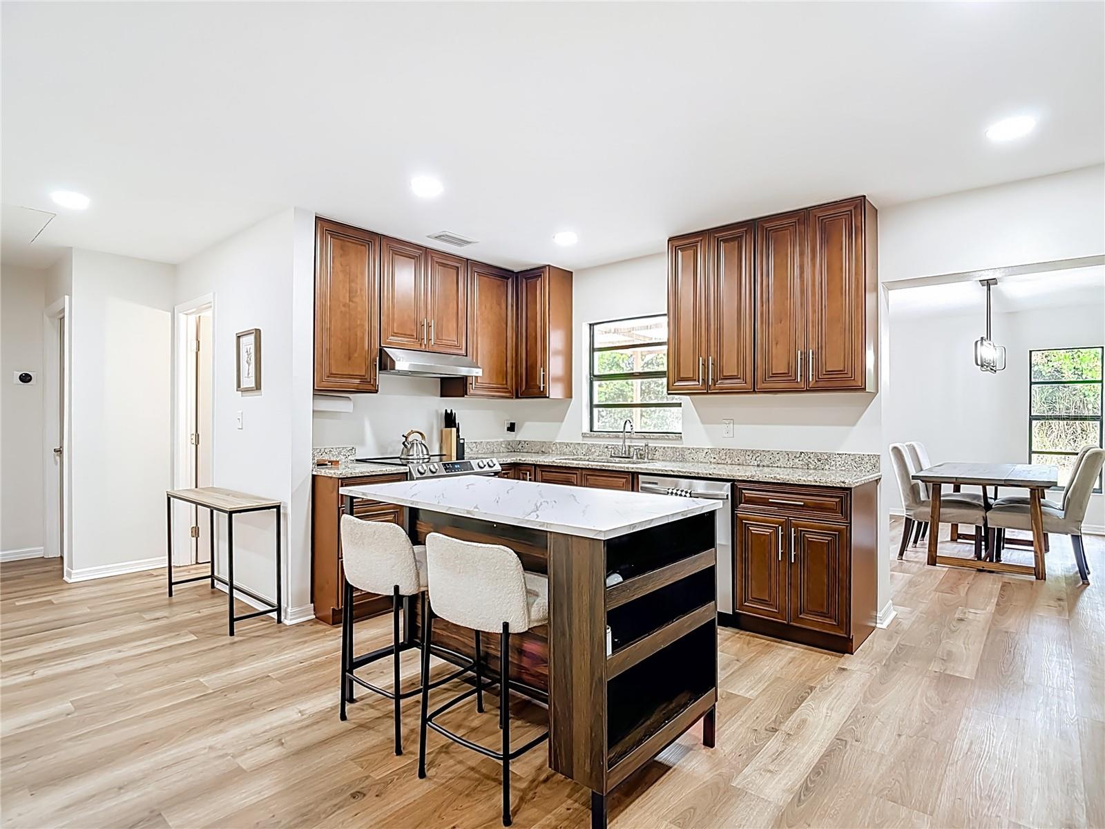 NORTH TAMPA ESTATES - Residential