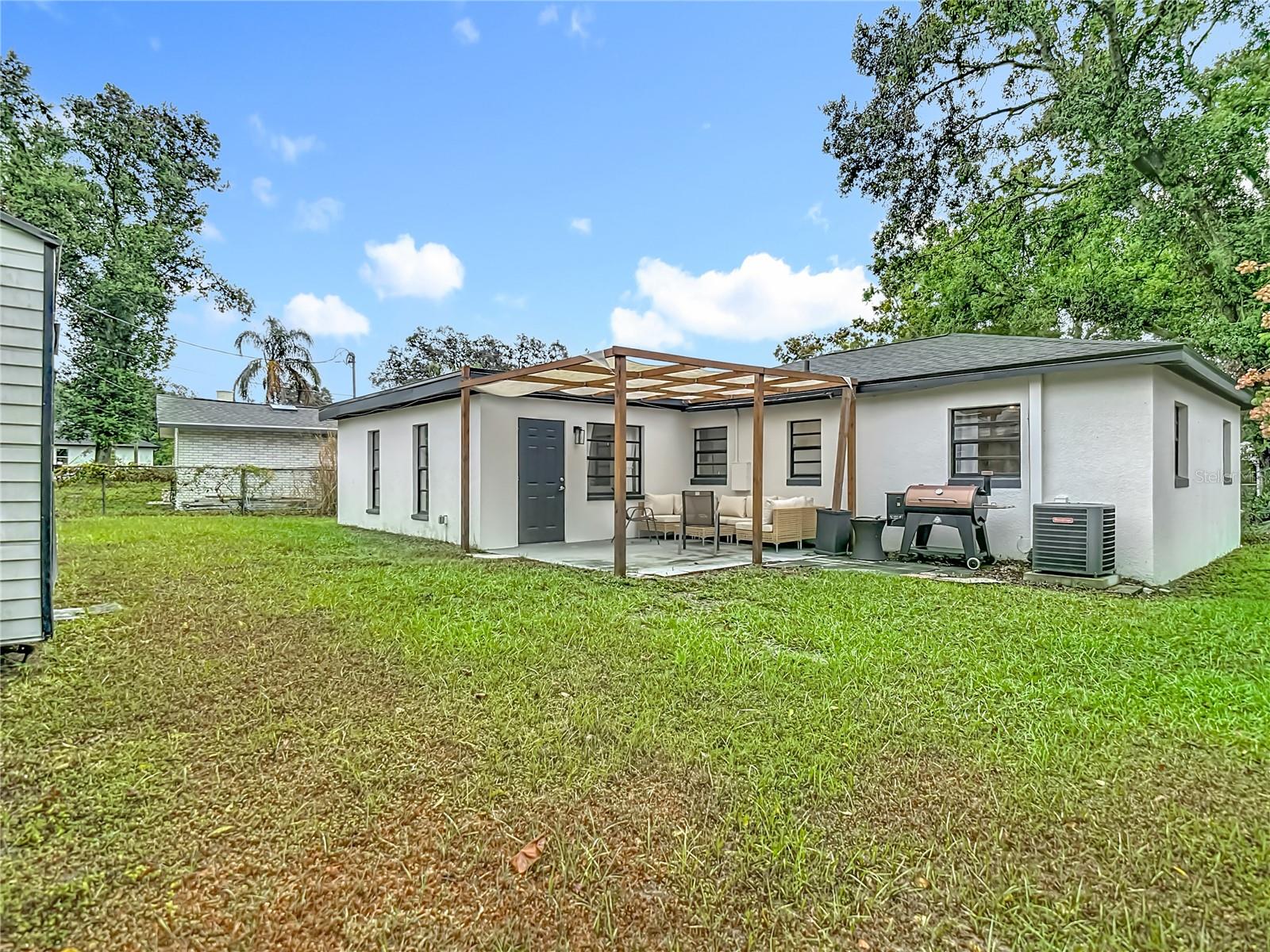 NORTH TAMPA ESTATES - Residential