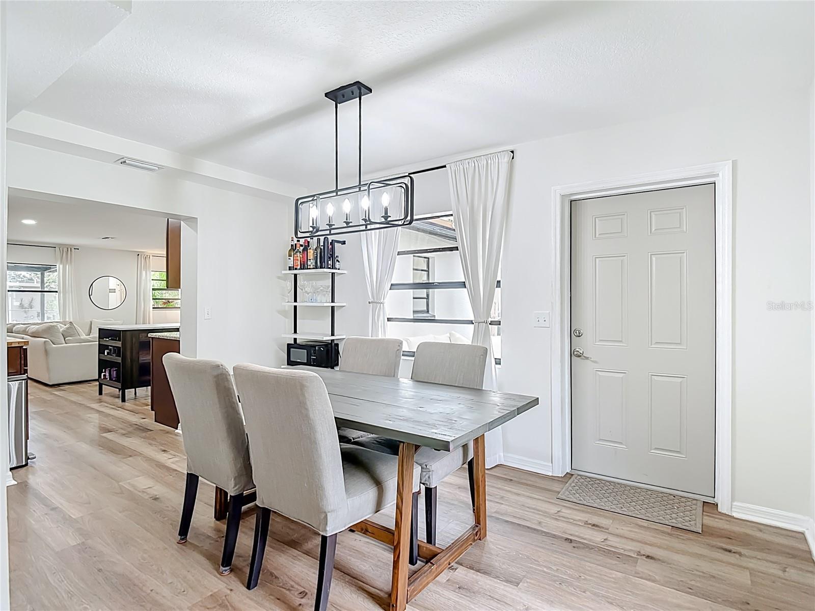 NORTH TAMPA ESTATES - Residential