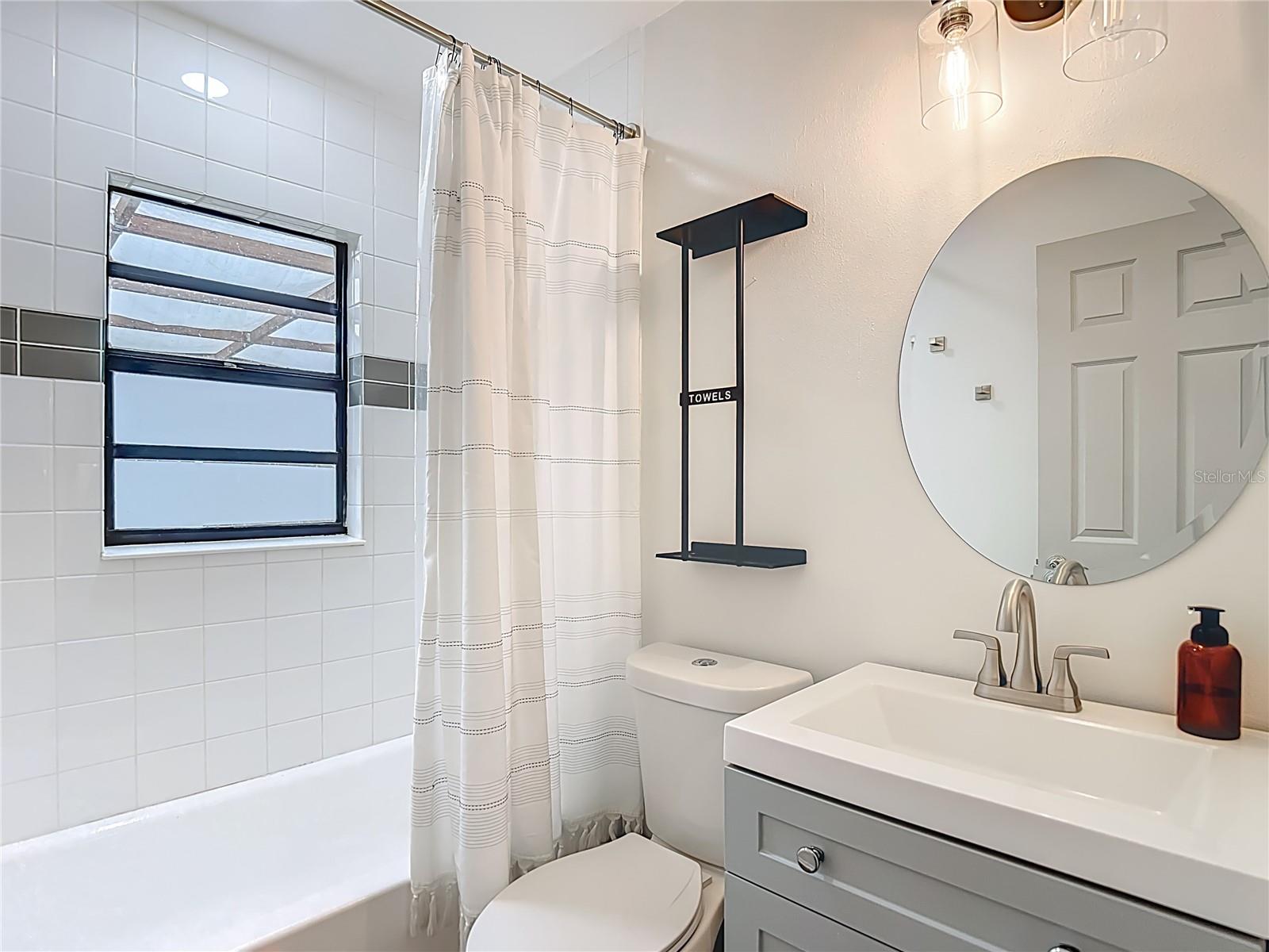 NORTH TAMPA ESTATES - Residential