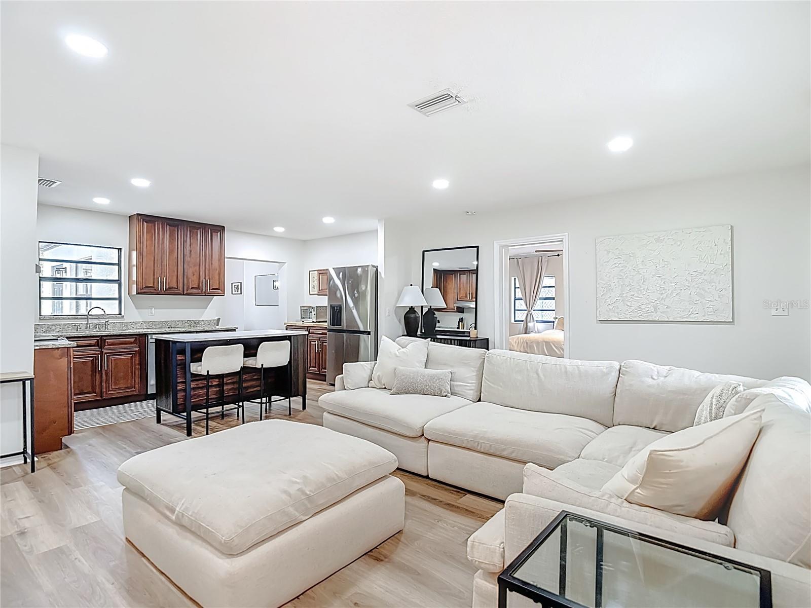 NORTH TAMPA ESTATES - Residential