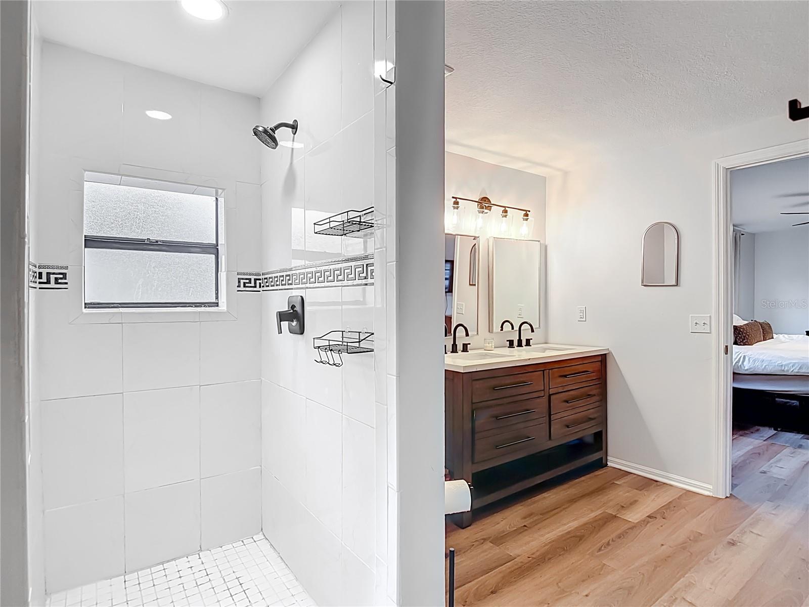 NORTH TAMPA ESTATES - Residential