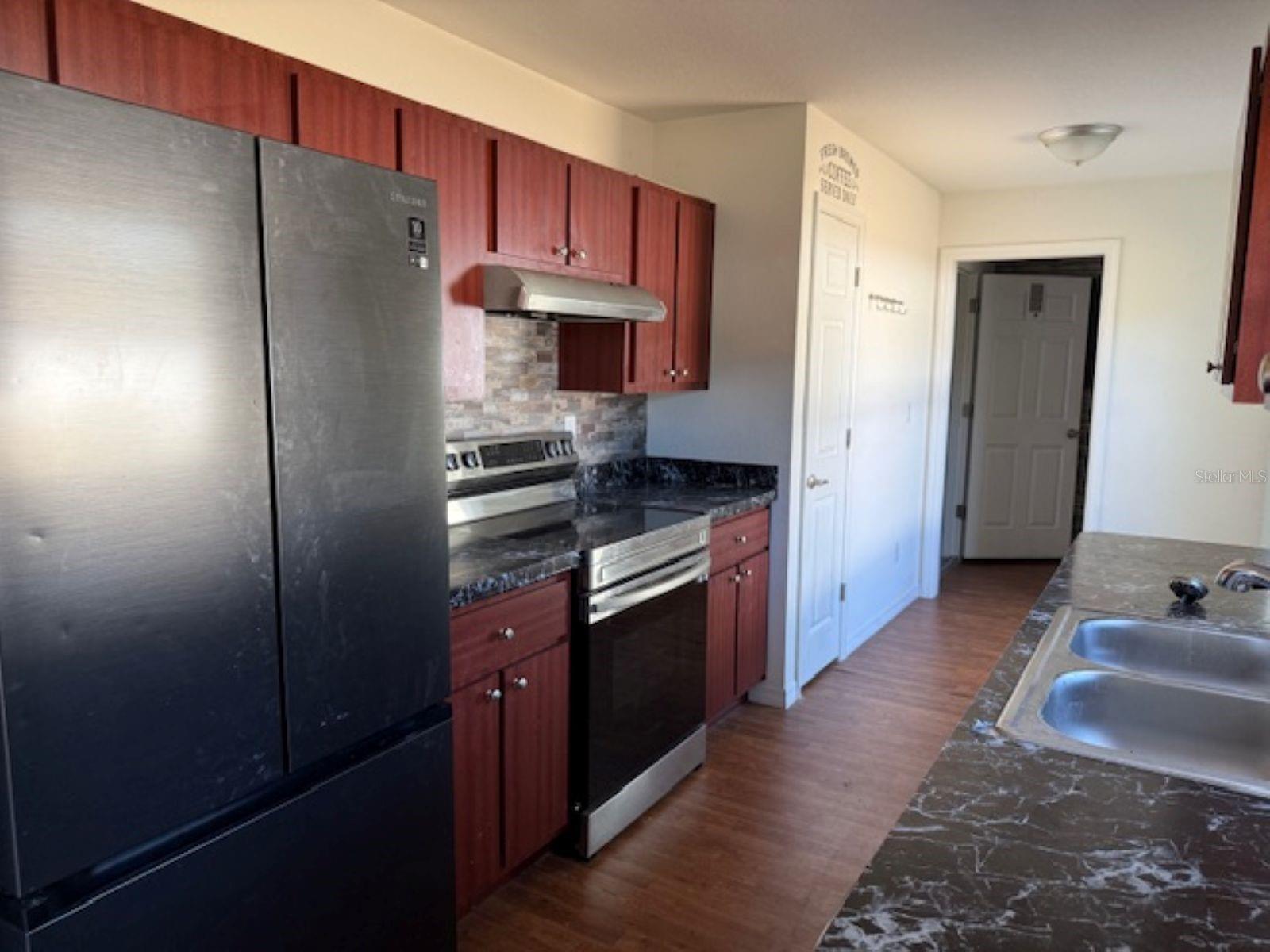 SILVER SPGS SHORES UN 16 - Residential