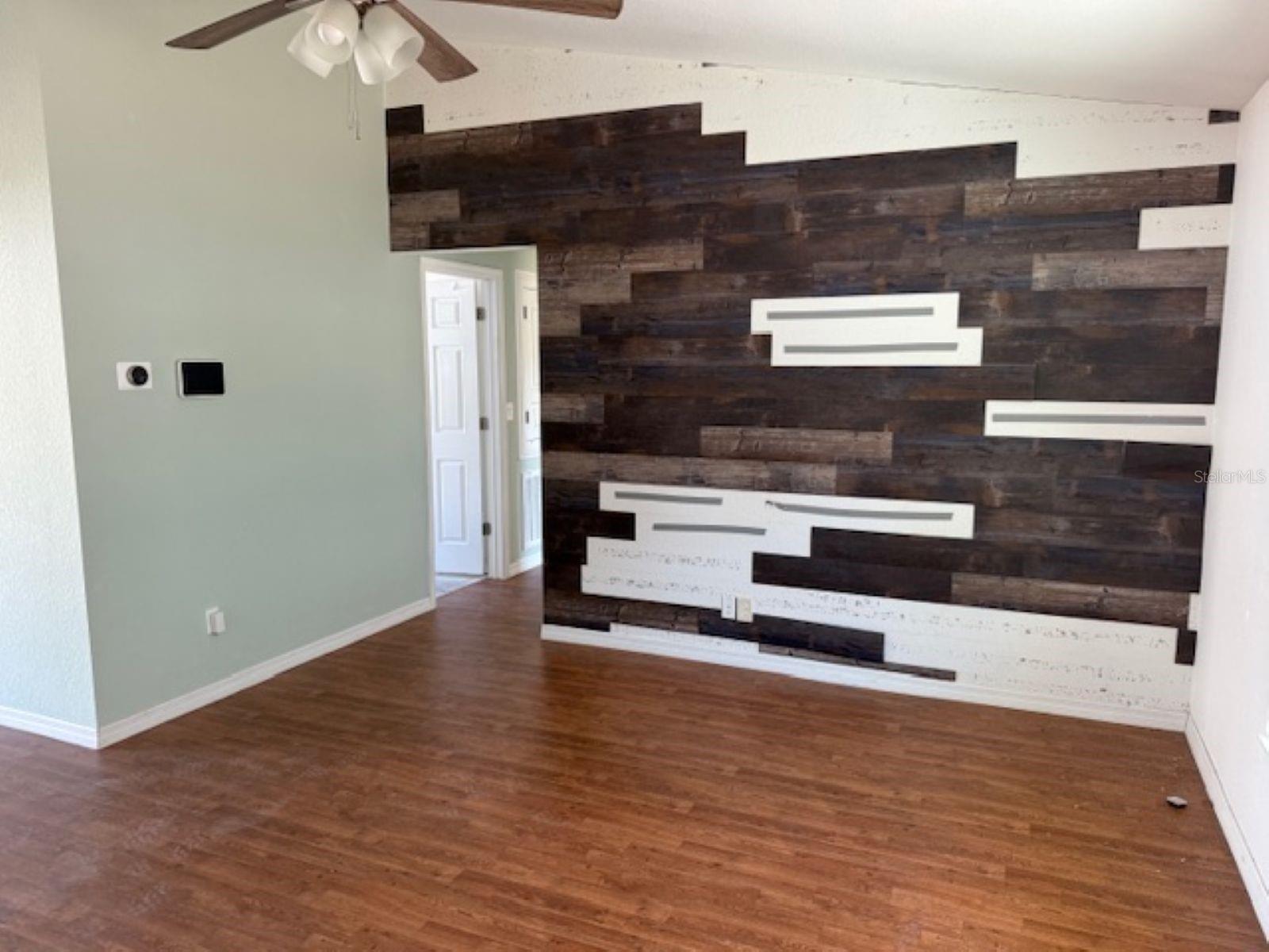 SILVER SPGS SHORES UN 16 - Residential