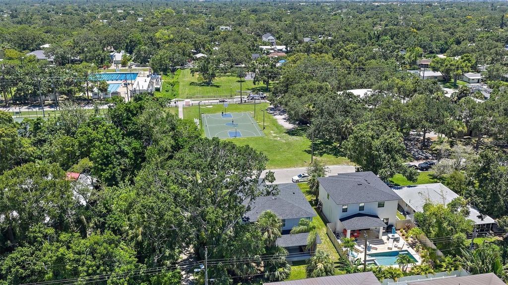 Photo of 2587 Temple Street, Sarasota, FL 34239 (MLS # A4692540)