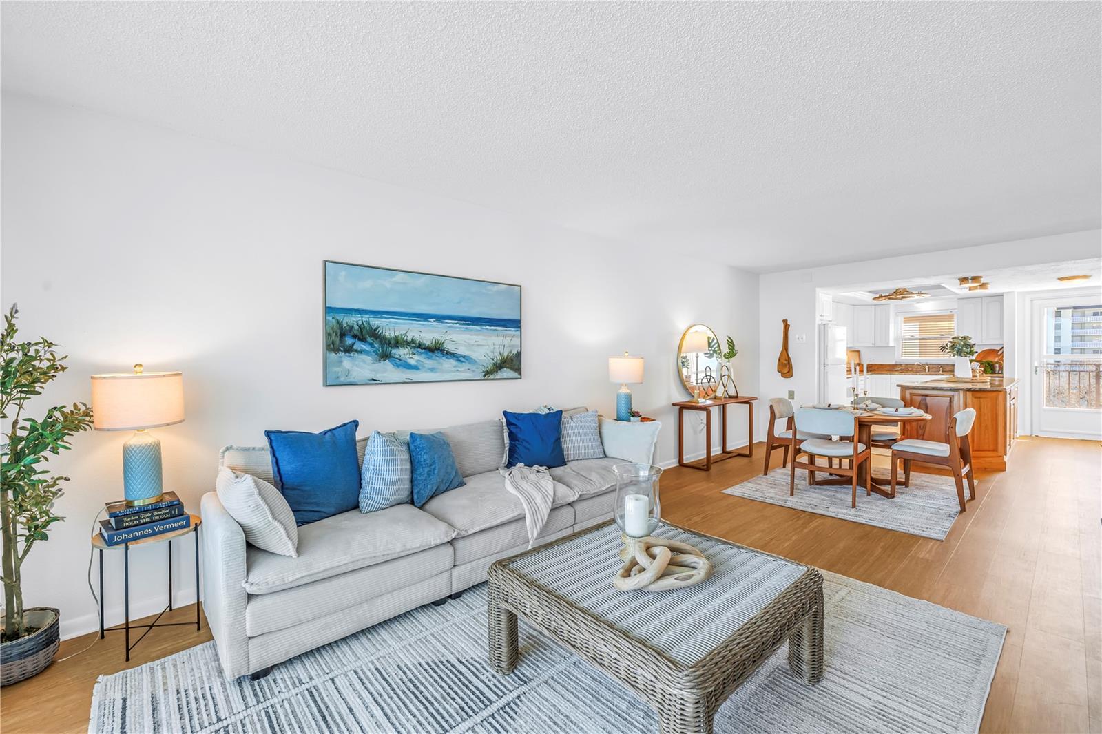 ROYAL STEWART ARMS - Residential