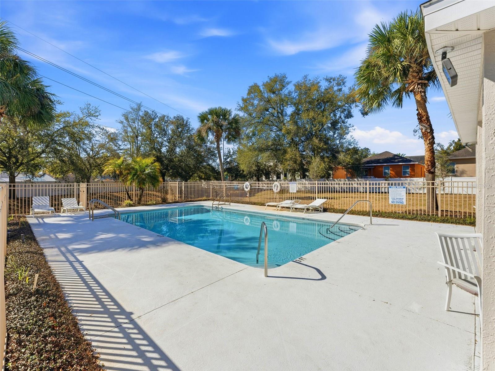 MEADOWOOD OAKS - Residential