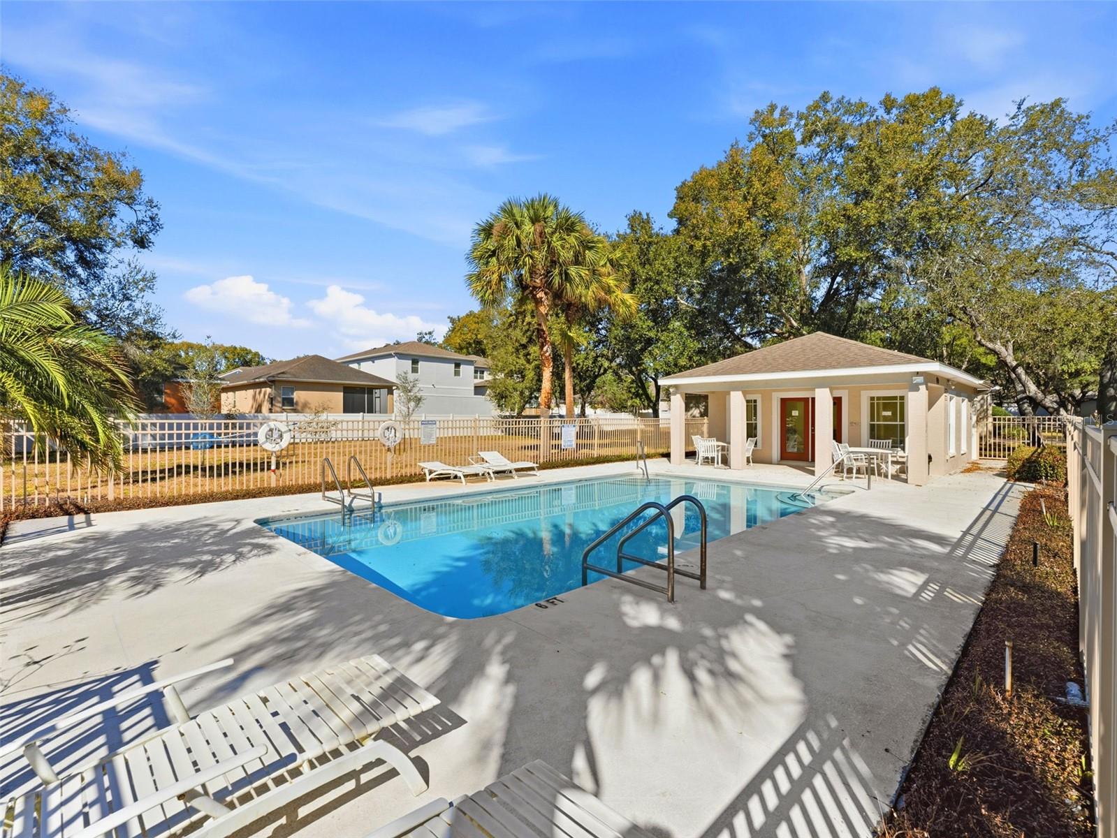 MEADOWOOD OAKS - Residential