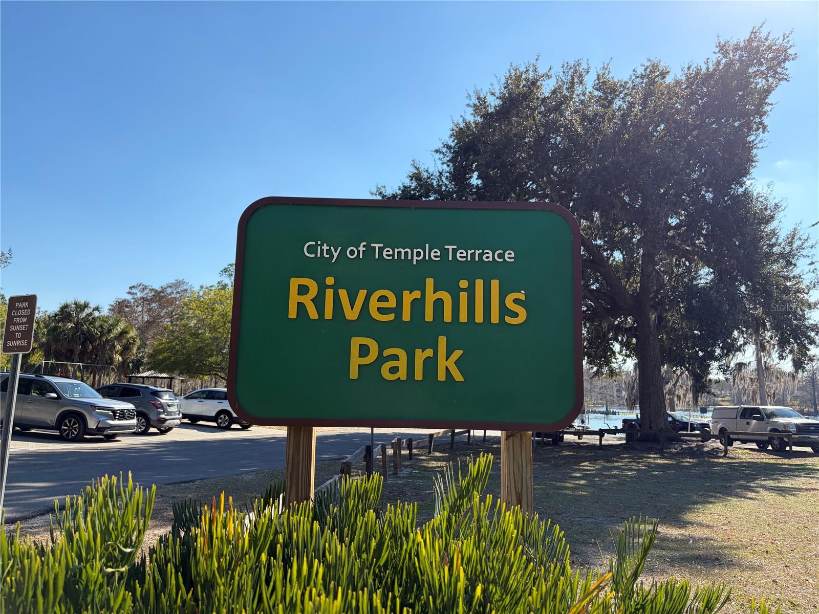 MEADOWOOD OAKS - Residential