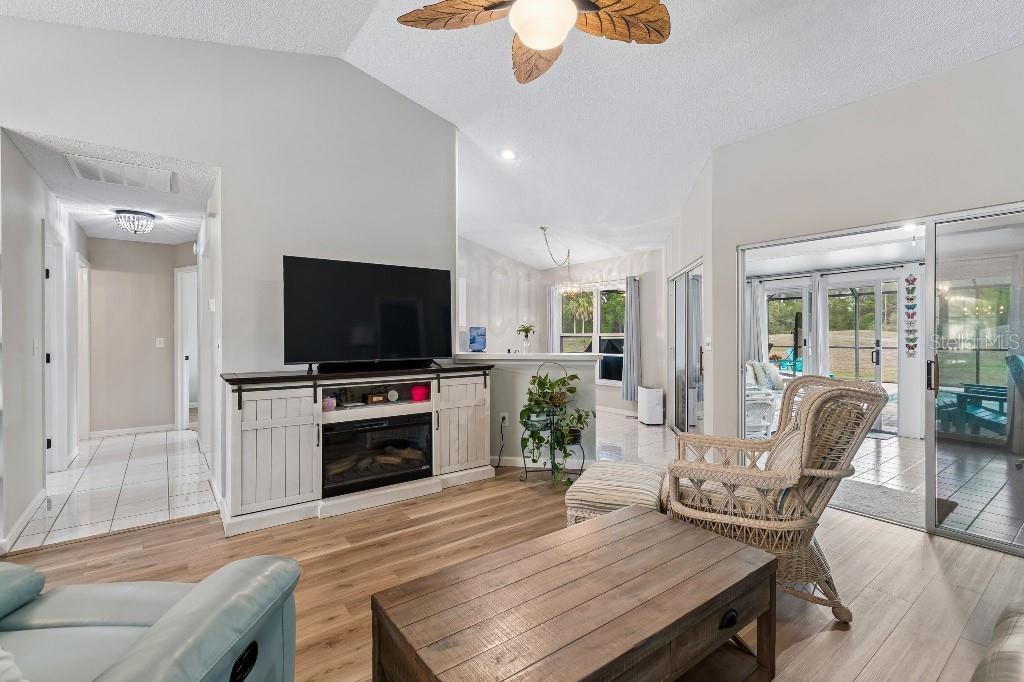 SUN CITY CENTER UNIT 150 PH - Residential