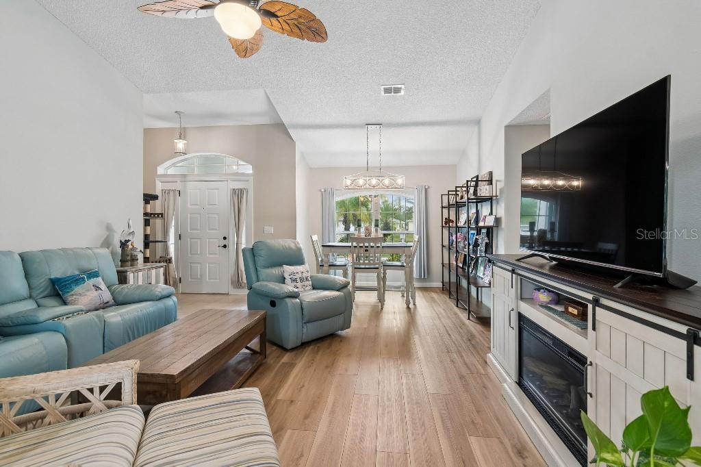 SUN CITY CENTER UNIT 150 PH - Residential