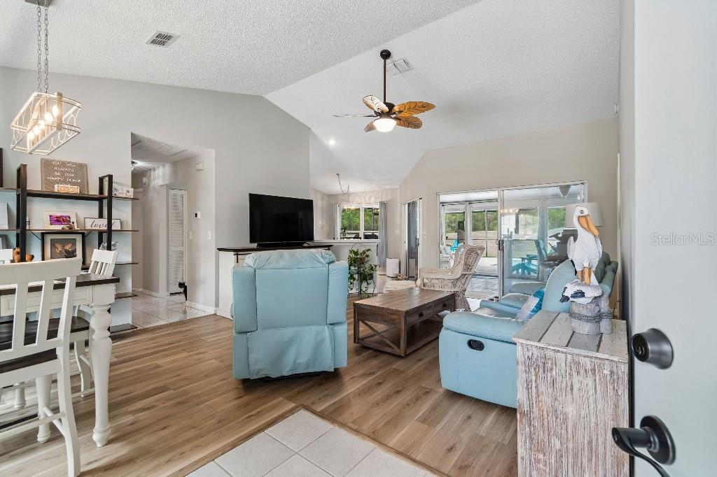 SUN CITY CENTER UNIT 150 PH - Residential