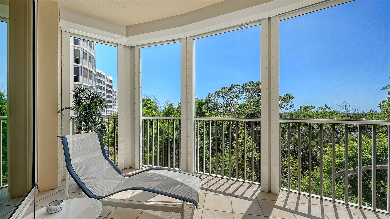 MERIDIAN AT THE OAKS PRESERVE - Residential