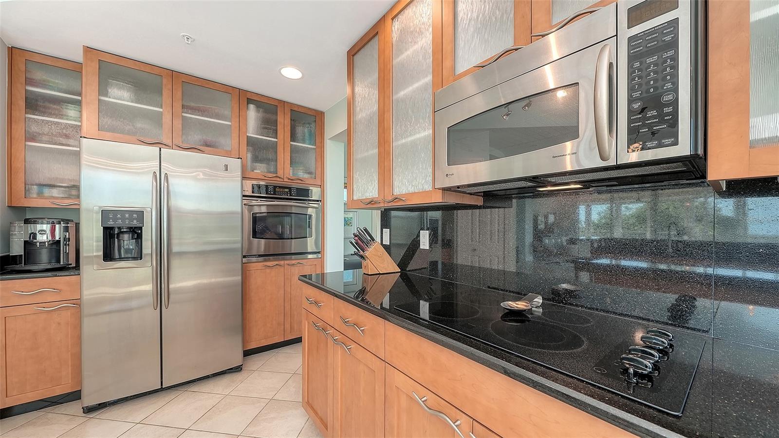 MERIDIAN AT THE OAKS PRESERVE - Residential