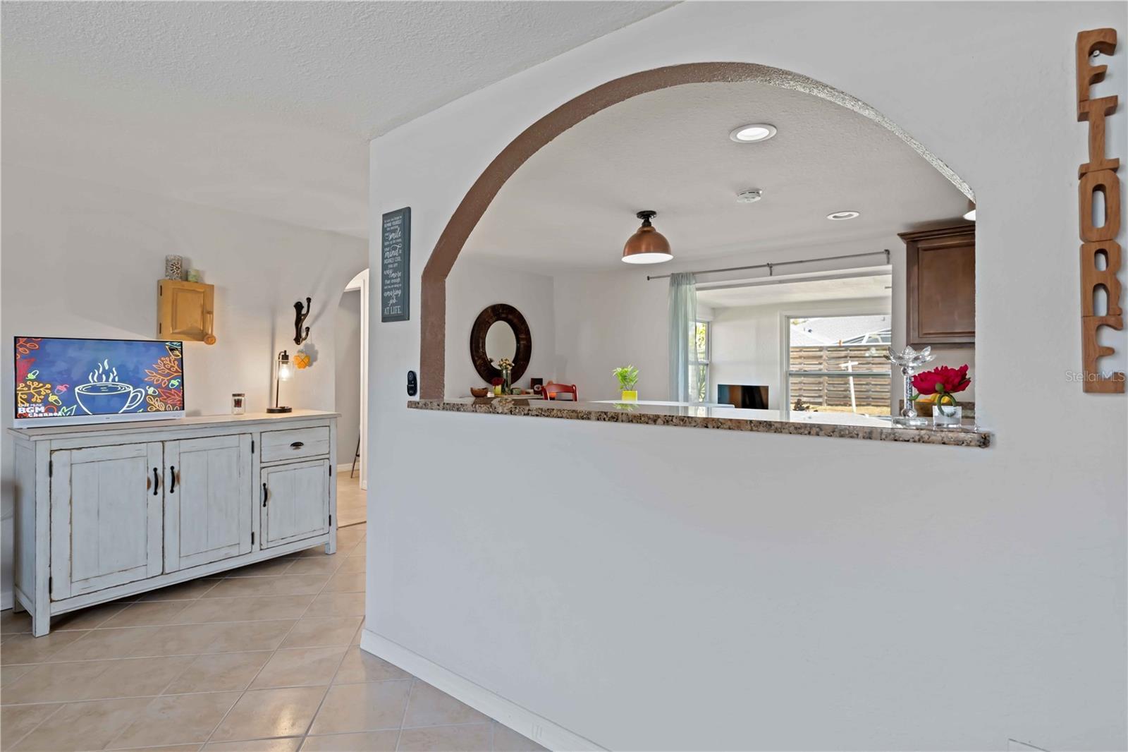 SOUTH VENICE - Residential