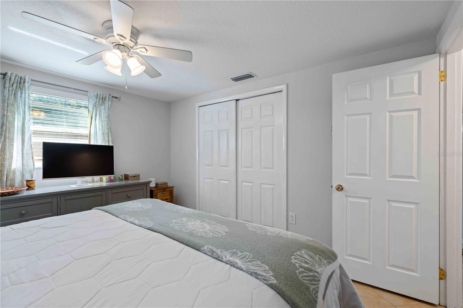 SOUTH VENICE - Residential