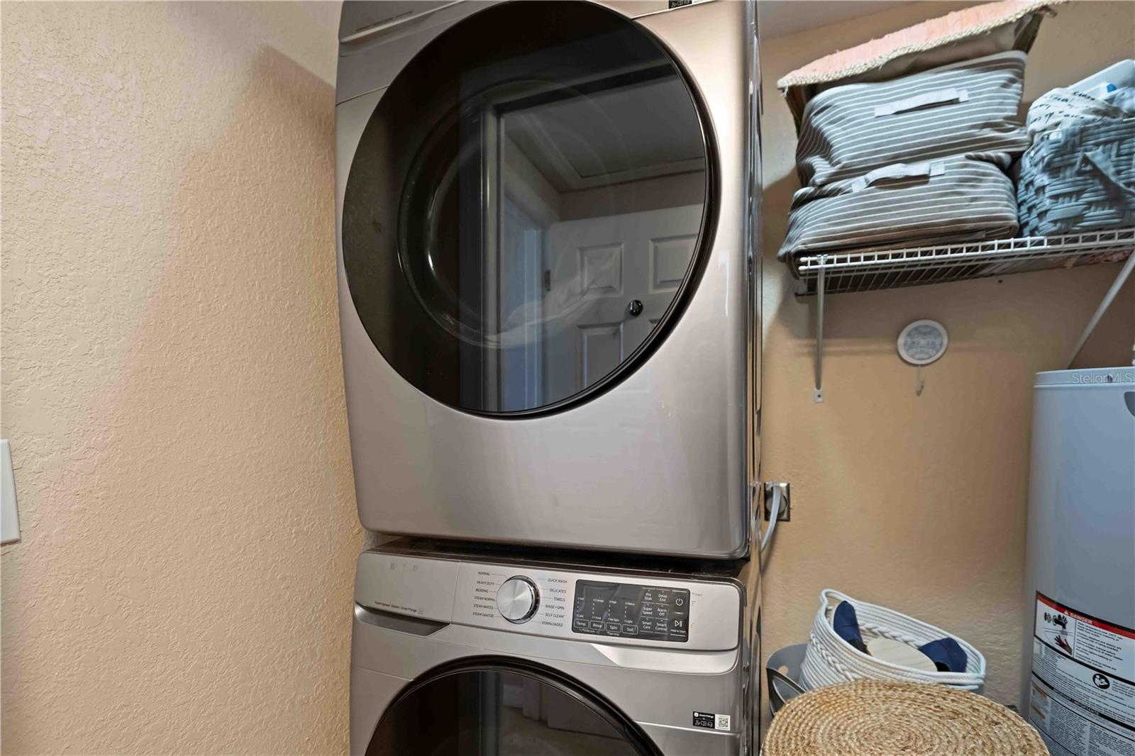 SOUTH VENICE - Residential