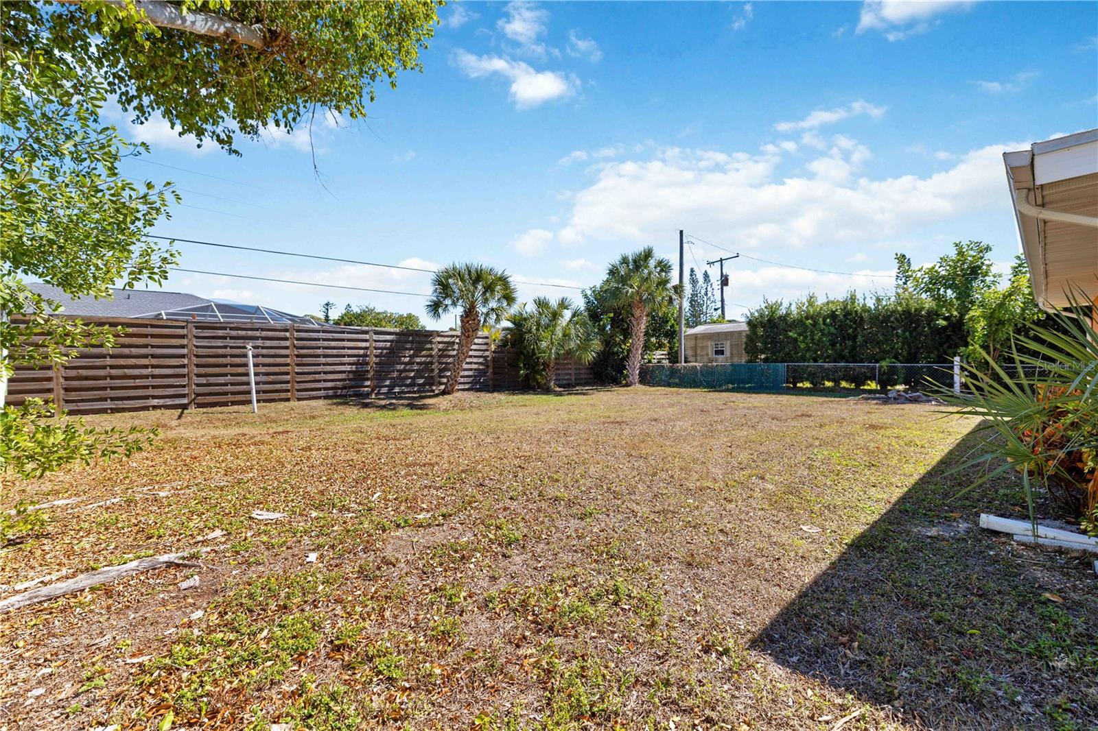 SOUTH VENICE - Residential