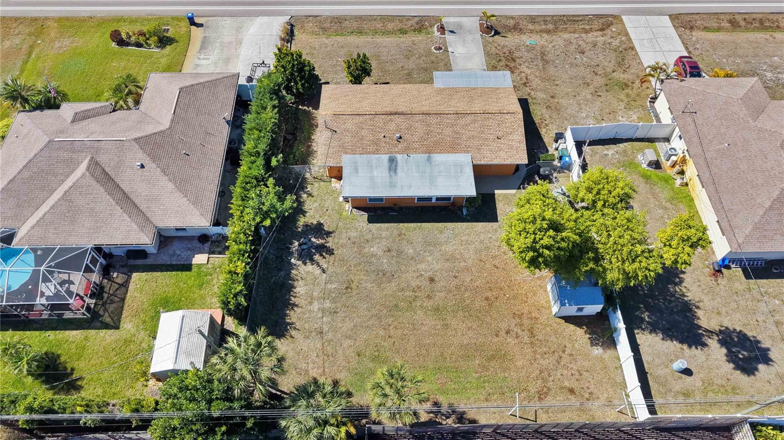 SOUTH VENICE - Residential